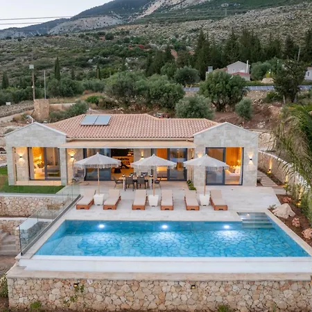 Irena Stone Kefalonia * Lourdata (Kefalonia)