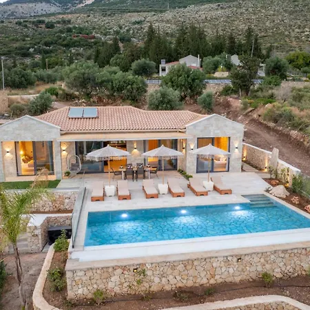 Irena Stone Kefalonia * Lourdata (Kefalonia)
