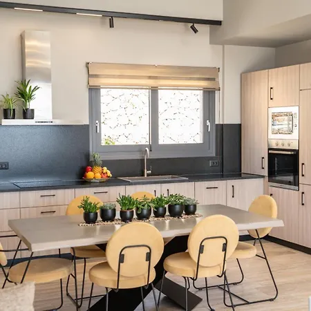 Irena Stone Kefalonia * Lourdata (Kefalonia)